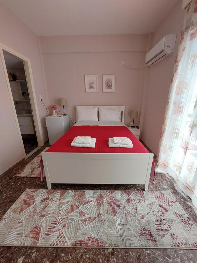 Crystal Home Near Airport Луца Экстерьер фото